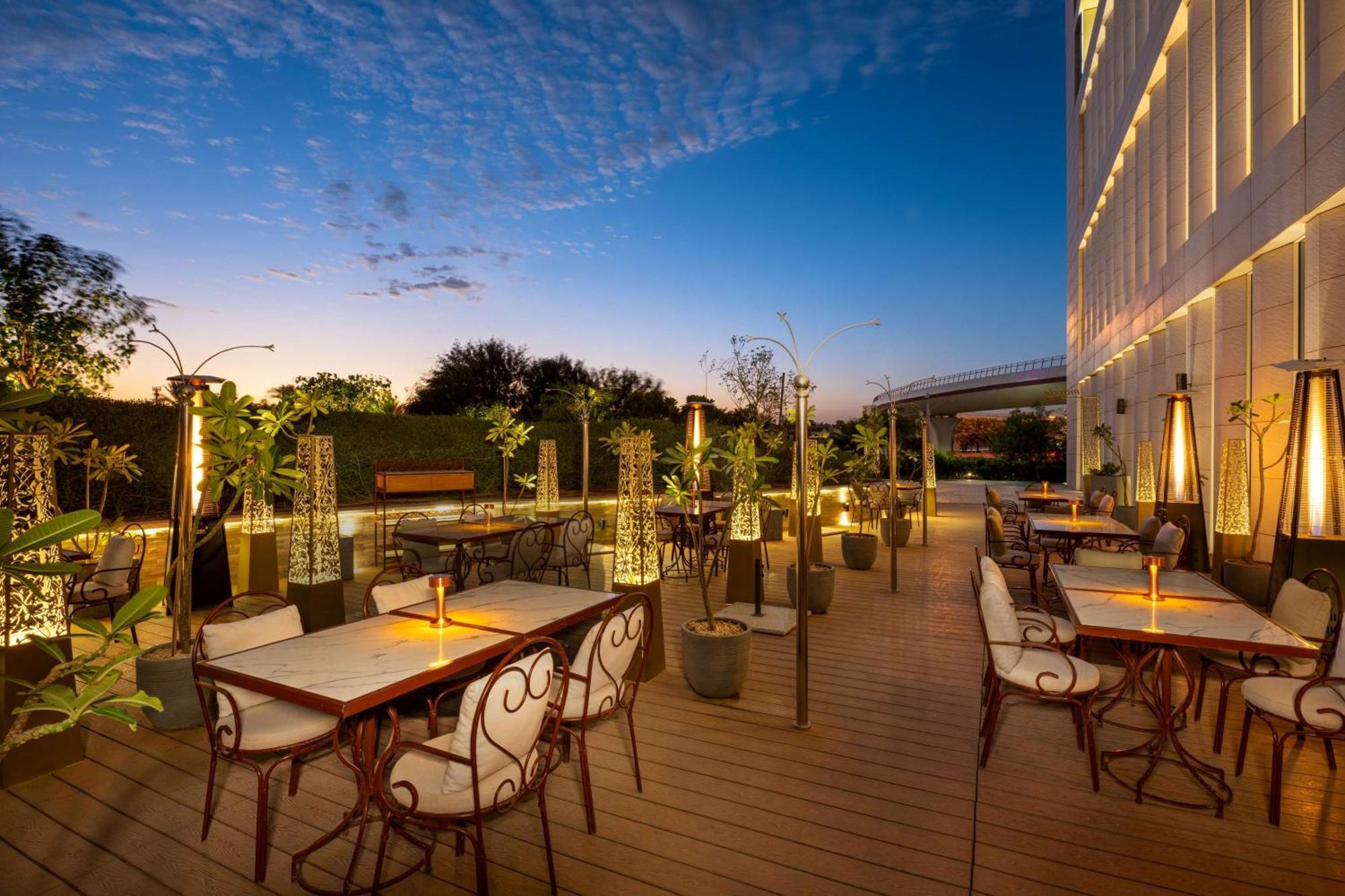 Hilton Riyadh Hotel & Residences Eksteriør bilde The Park, Hyderabad