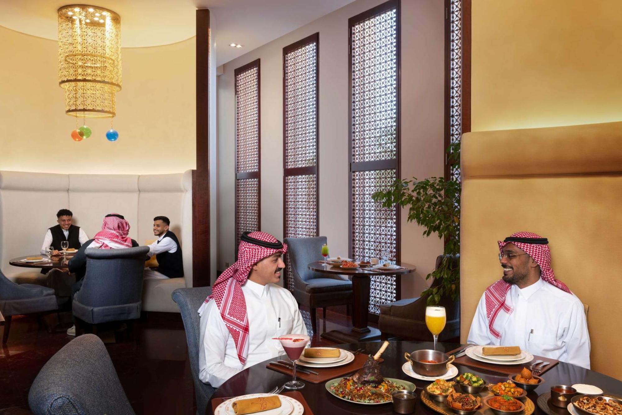 Hilton Riyadh Hotel & Residences Eksteriør bilde The restaurant