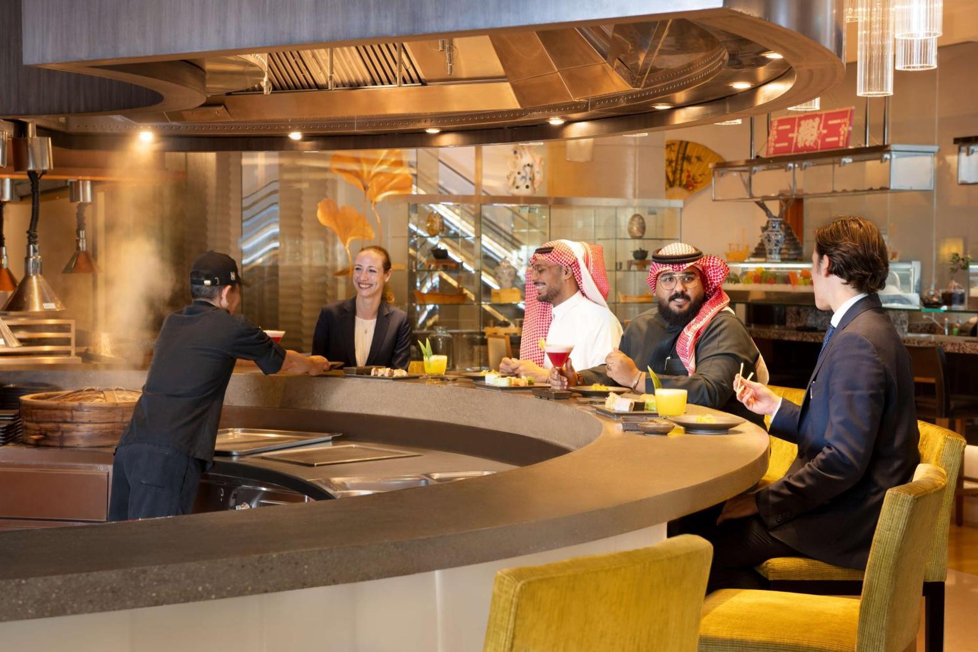 Hilton Riyadh Hotel & Residences Eksteriør bilde The lounge at the airport